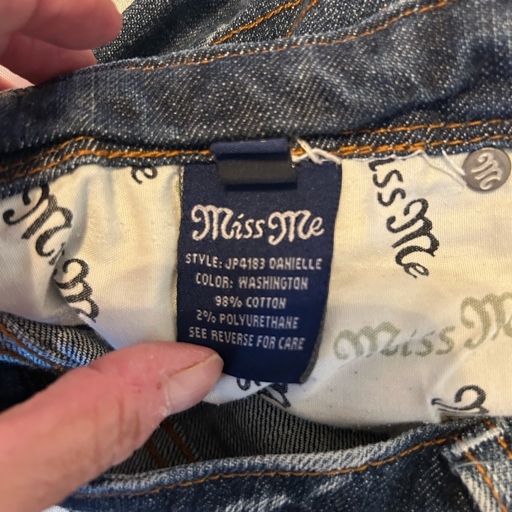 Miss Me Jeans Women Size 31 Medium Blue Wash Bootcut Danielle Low Rise Distress - Picture 7 of 12